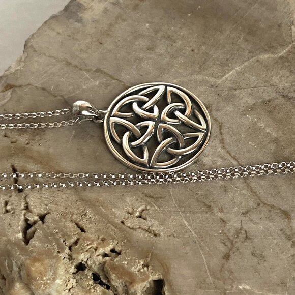 Sterling Silver 925 PAJ Round Celtic Trinity Knot Pendant Necklace 18" Chain - Picture 14 of 16